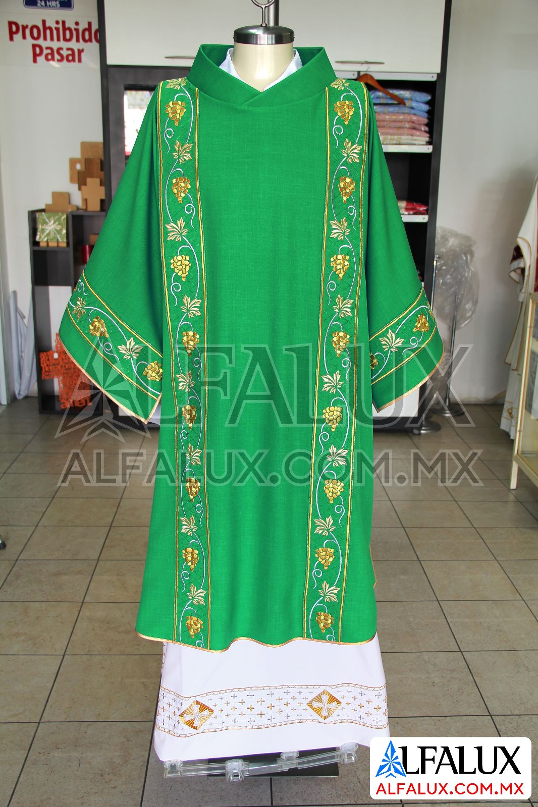 03 UVAS Alfalux Dalmatica Doble Raya Mangas 249